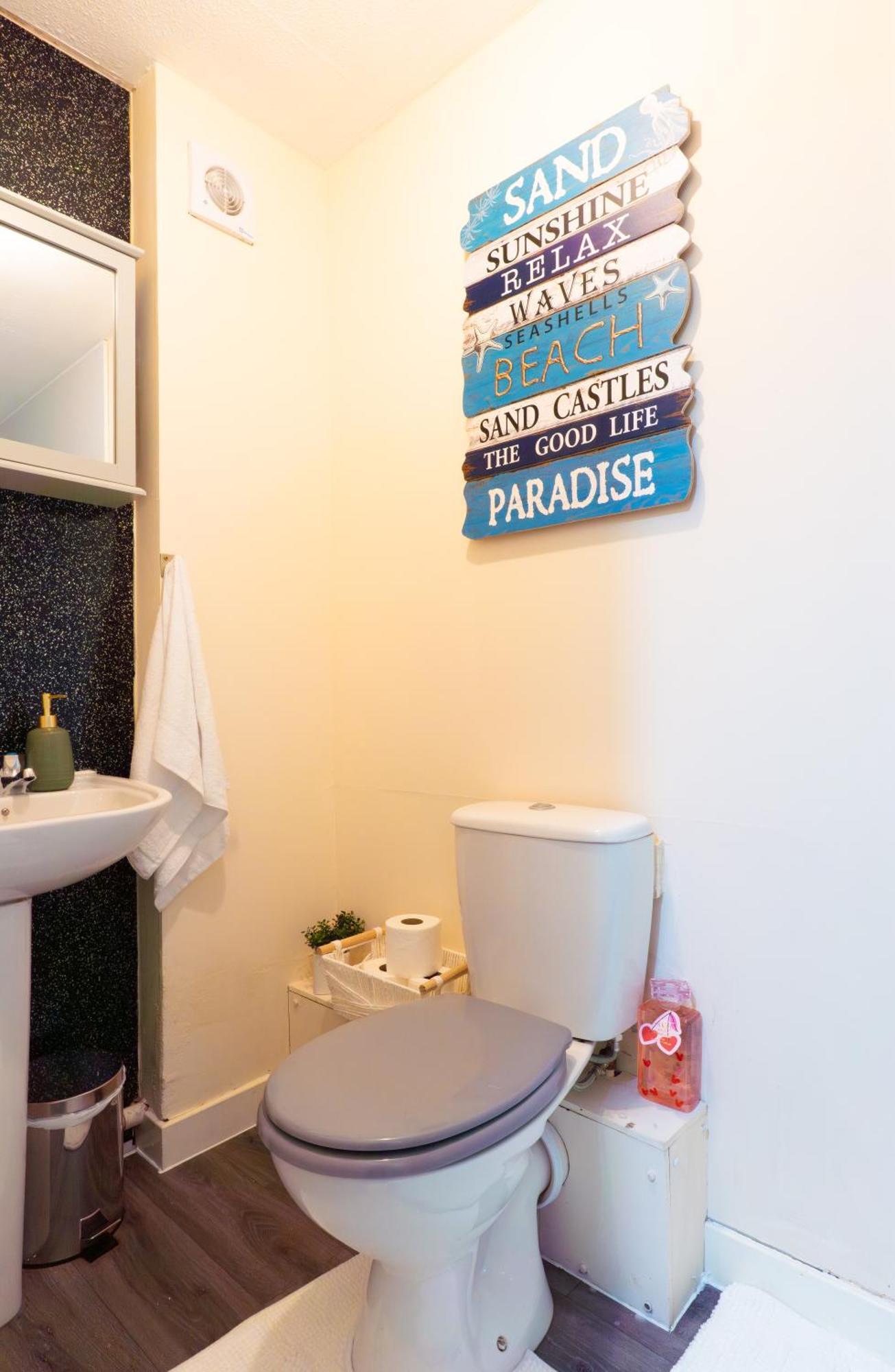Lovely & Bright 2 Bed Appartement *