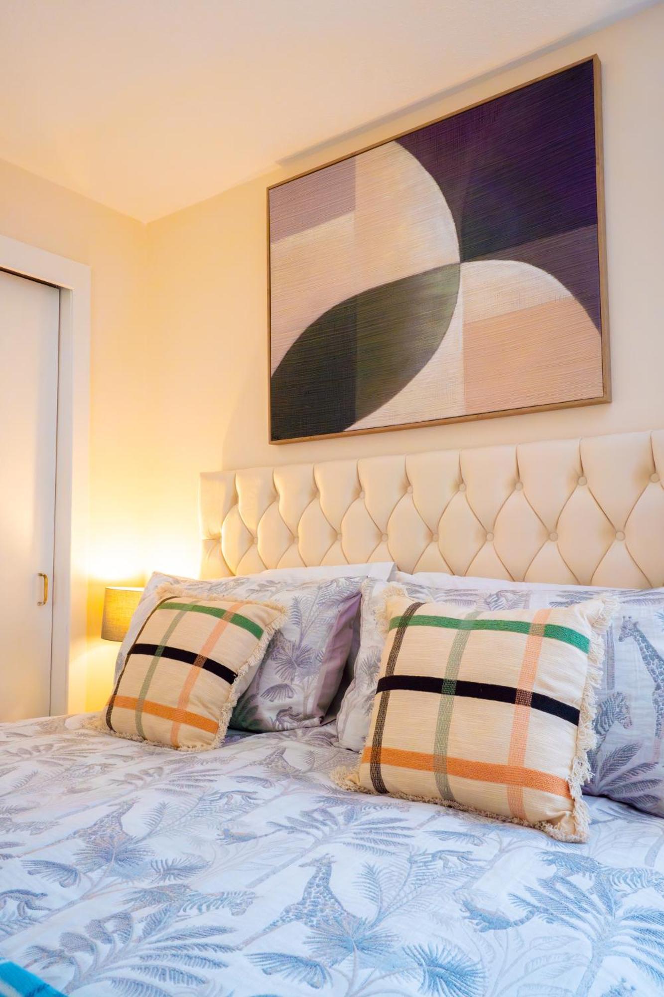 Lovely & Bright 2 Bed Appartement *