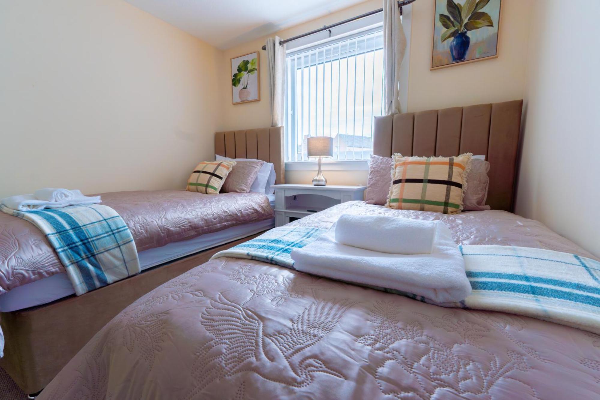 Lovely & Bright 2 Bed Inverness