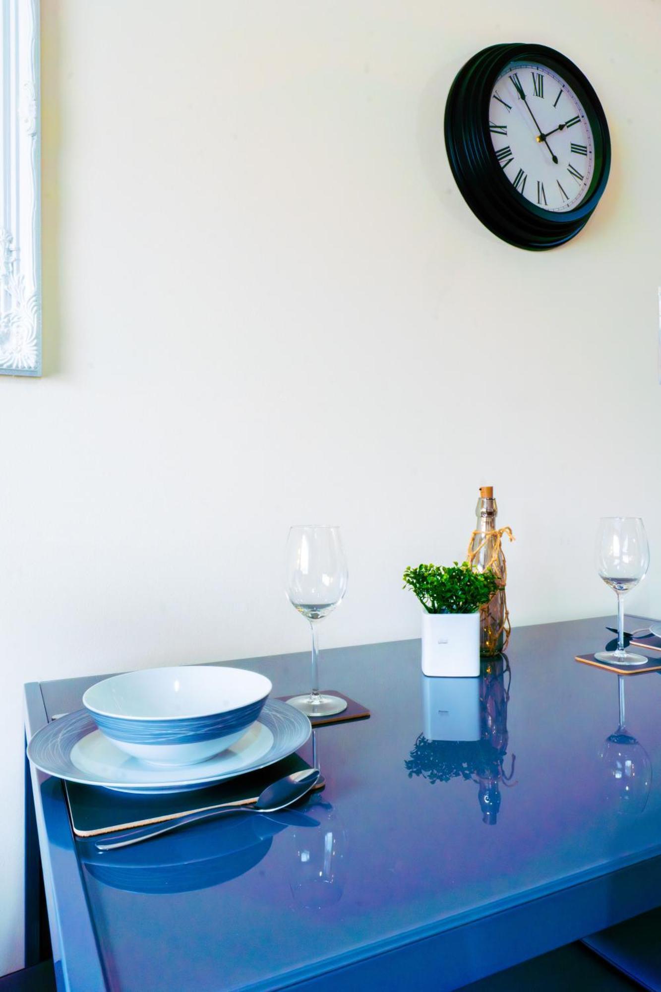 Lovely & Bright 2 Bed *