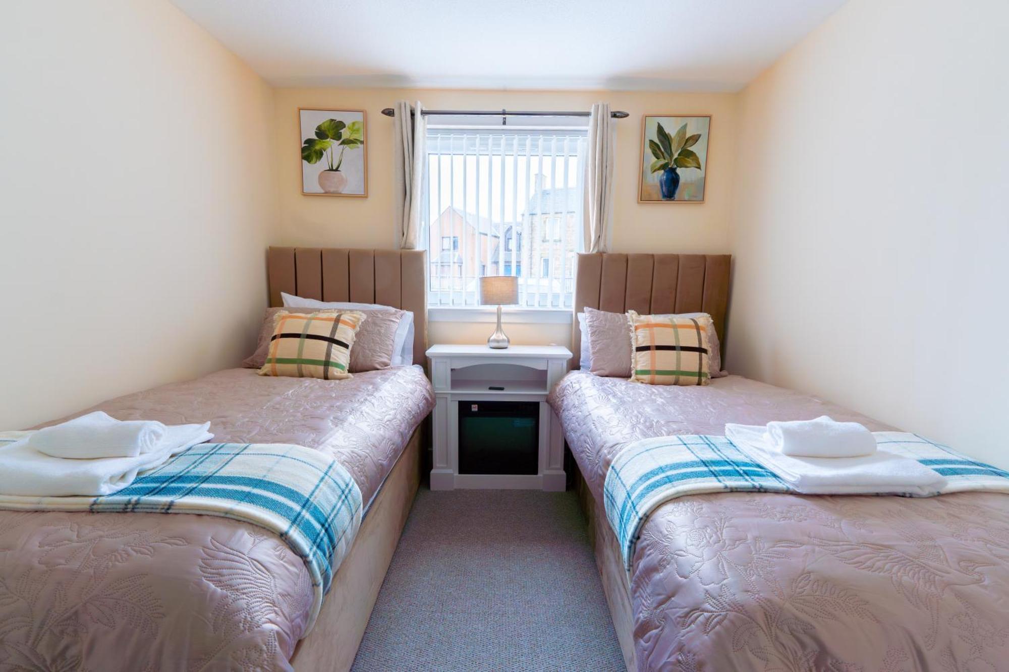 Apartment Lovely & Bright 2 Bed Inverness