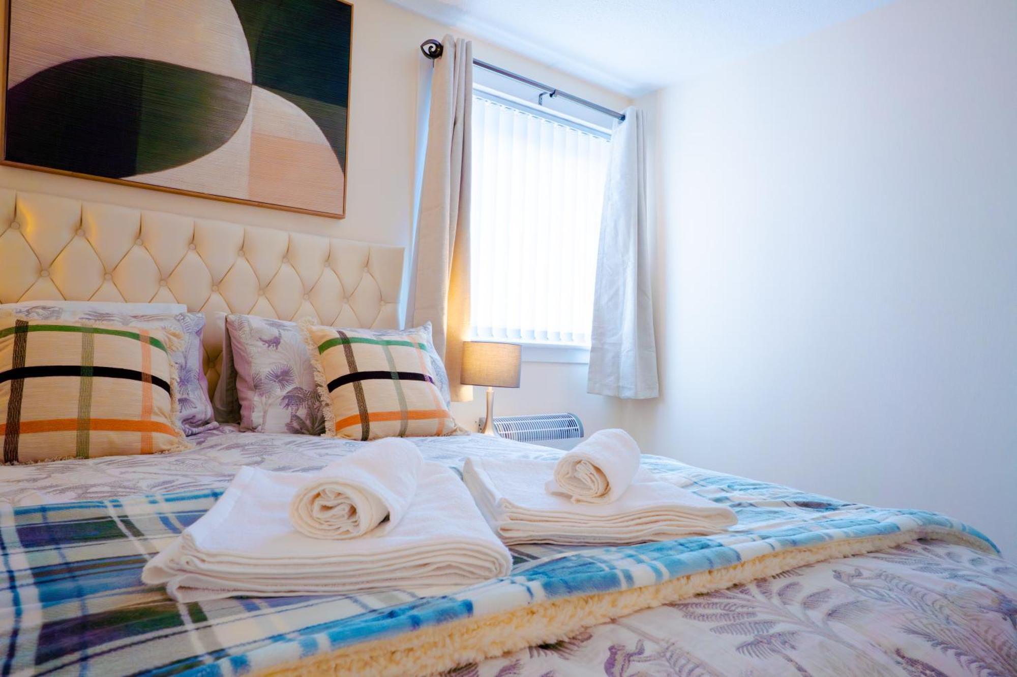 Apartment Lovely & Bright 2 Bed